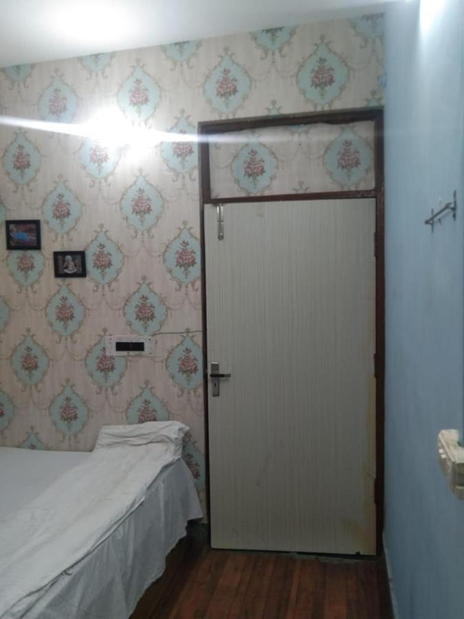 Hotel Tsr By Wb Inn Agra  Exterior photo